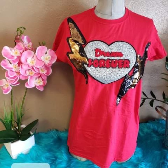 Tops - Picture 5 of 16